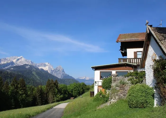 Pfeiffer Alm Mit Blick Auf Zugspitze Penzion Garmisch-Partenkirchen